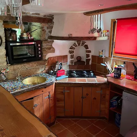 Tatil Evi Quaint In With Swimming Pool