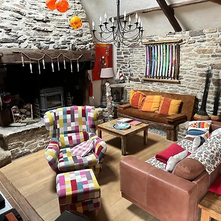 Quaint In With Swimming Pool Tatil Evi *