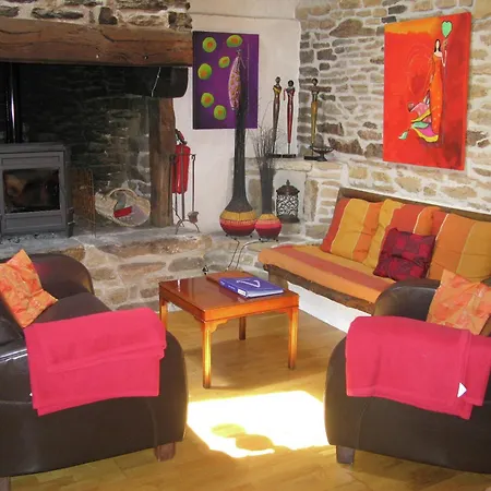Quaint In With Swimming Pool Coray
